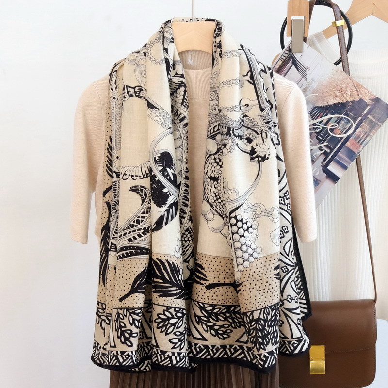 Silk Wool Scarf 135CM Luxury D - Winter Clothing Hong Kong recension och pris