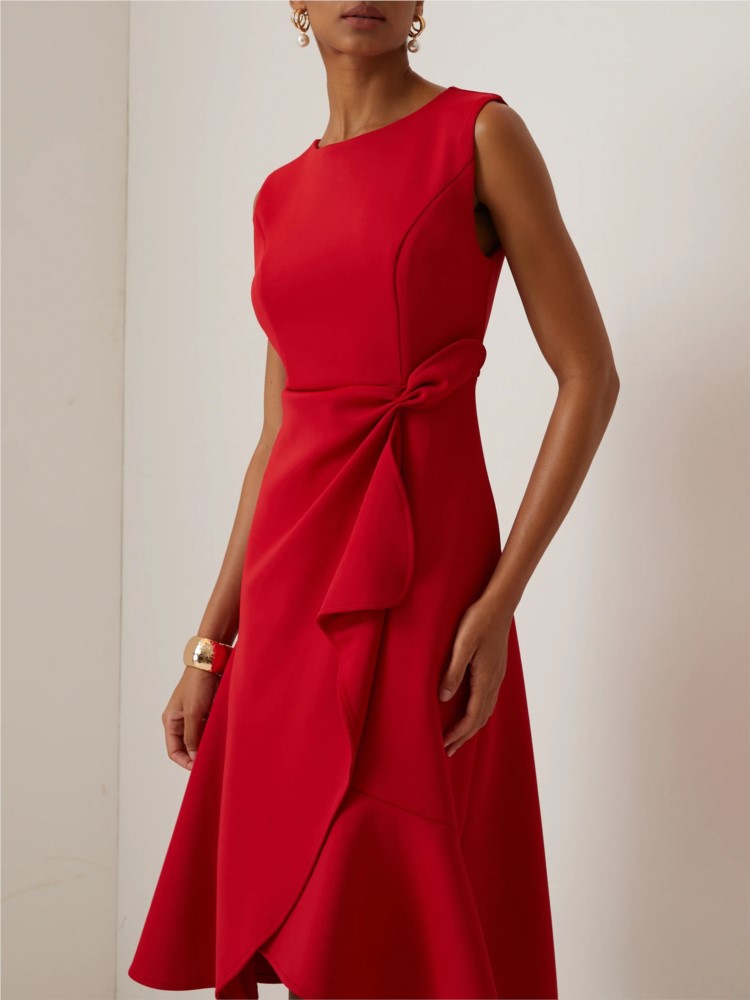 Elegant Women's Evening Dress  - Winter Clothing Drawing recension och pris
