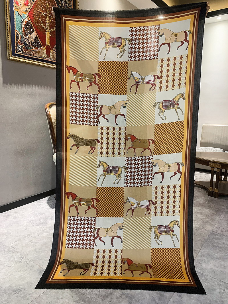 Horse Print Tassels Cashmere S - Winter Clothing Hong Kong recension och pris