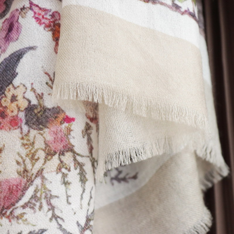 Pure Cashmere Tassels Shawls L - Winter Clothing Hong Kong recension och pris